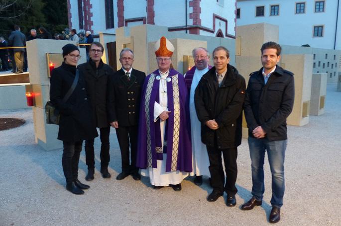 .Title Einweihung Friedhofserweiterung Pfons 2015